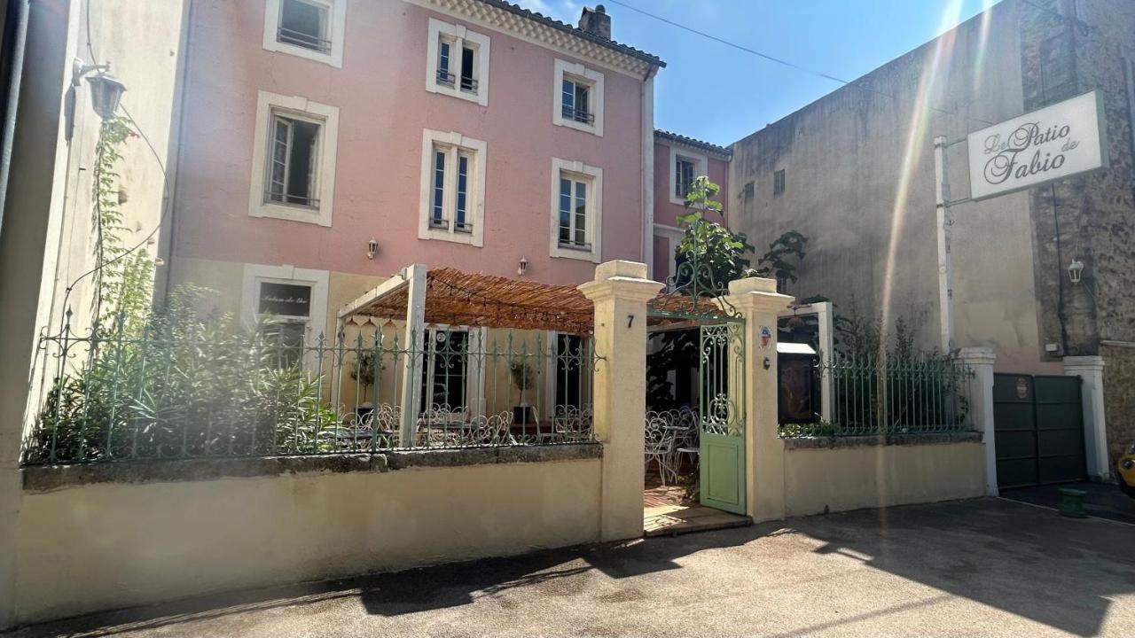 Hotel Le Patio De Fabio Bollène Esterno foto
